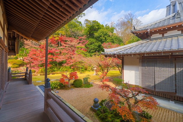 お寺・神社の庭園管理の画像